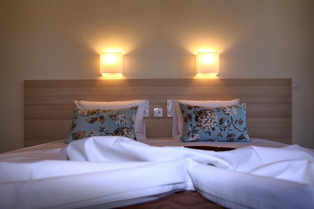 Aktaion Guest Rooms Skopelos Oda fotoğraf