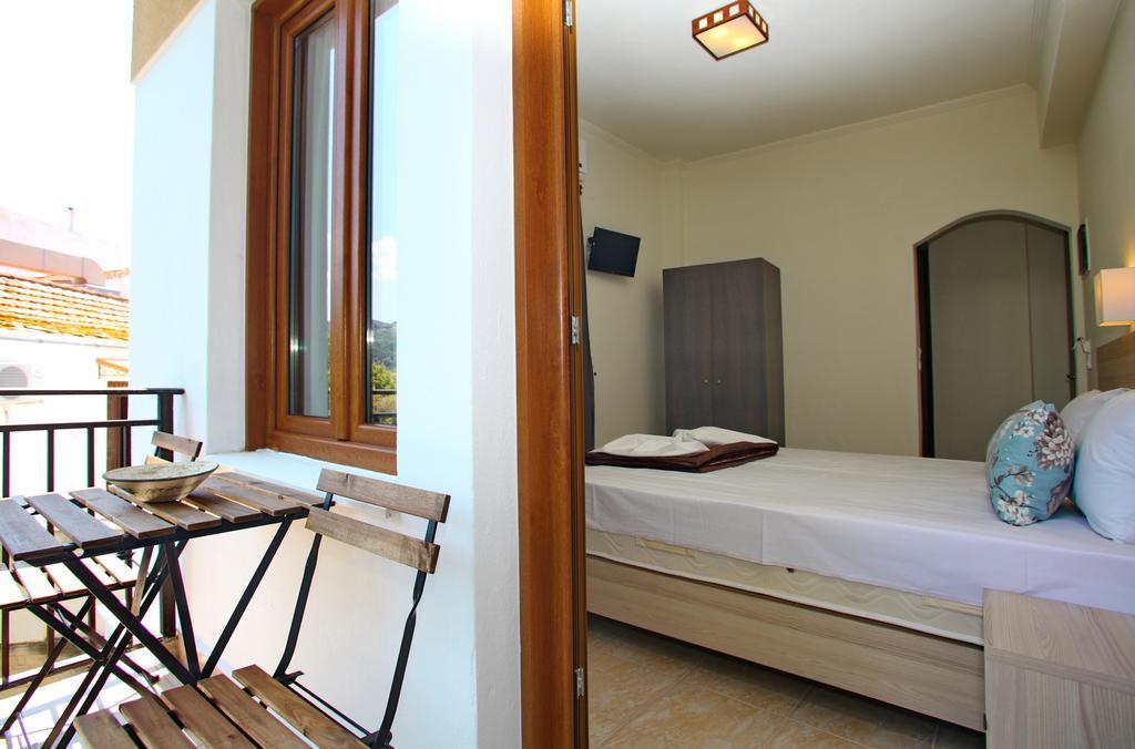 Aktaion Guest Rooms Skopelos Oda fotoğraf